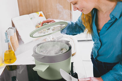 BergHOFF Leo Silicone 2-in-1 Steamer and Strainer