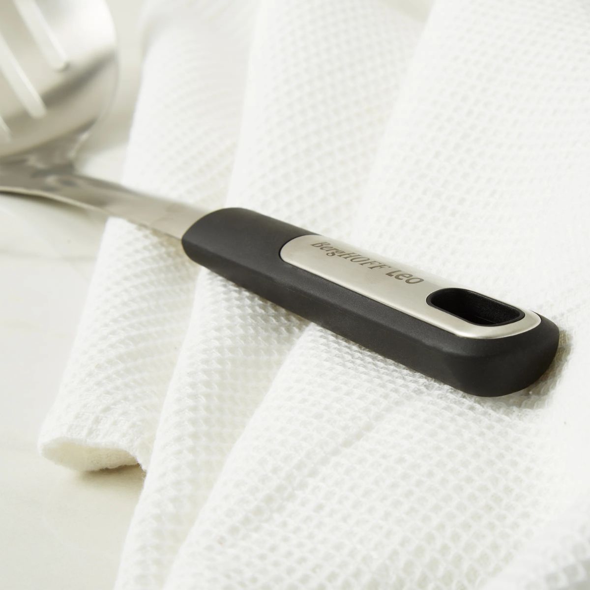 BergHOFF Leo Graphite Stainless Steel Skimmer