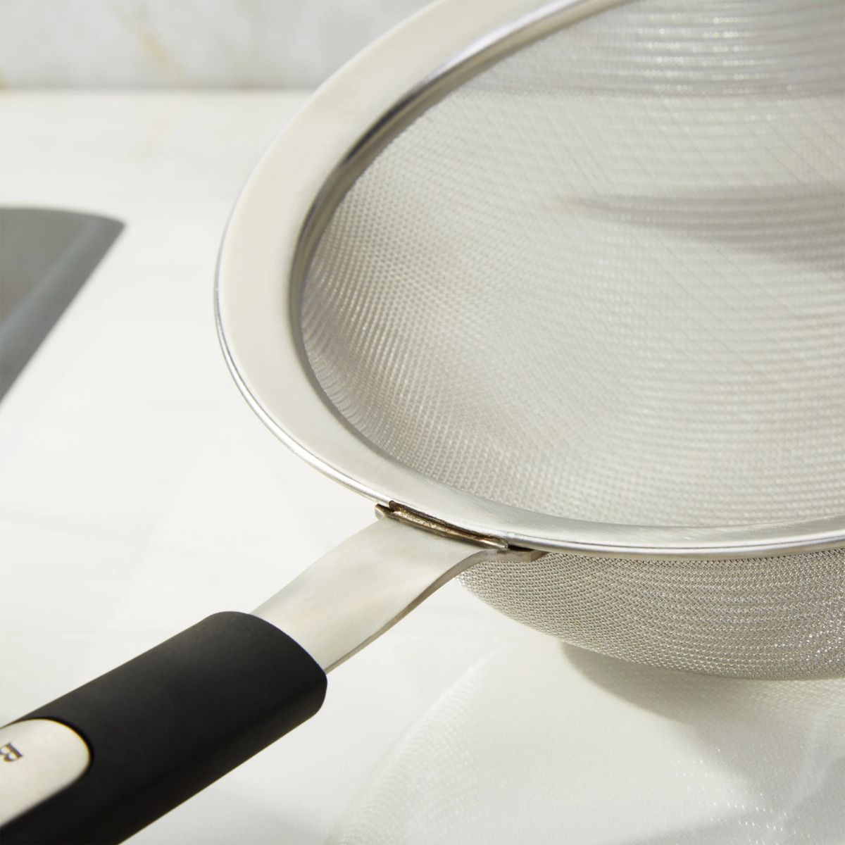 BergHOFF Leo Graphite Stainless Steel Mesh Strainer 18 cm 