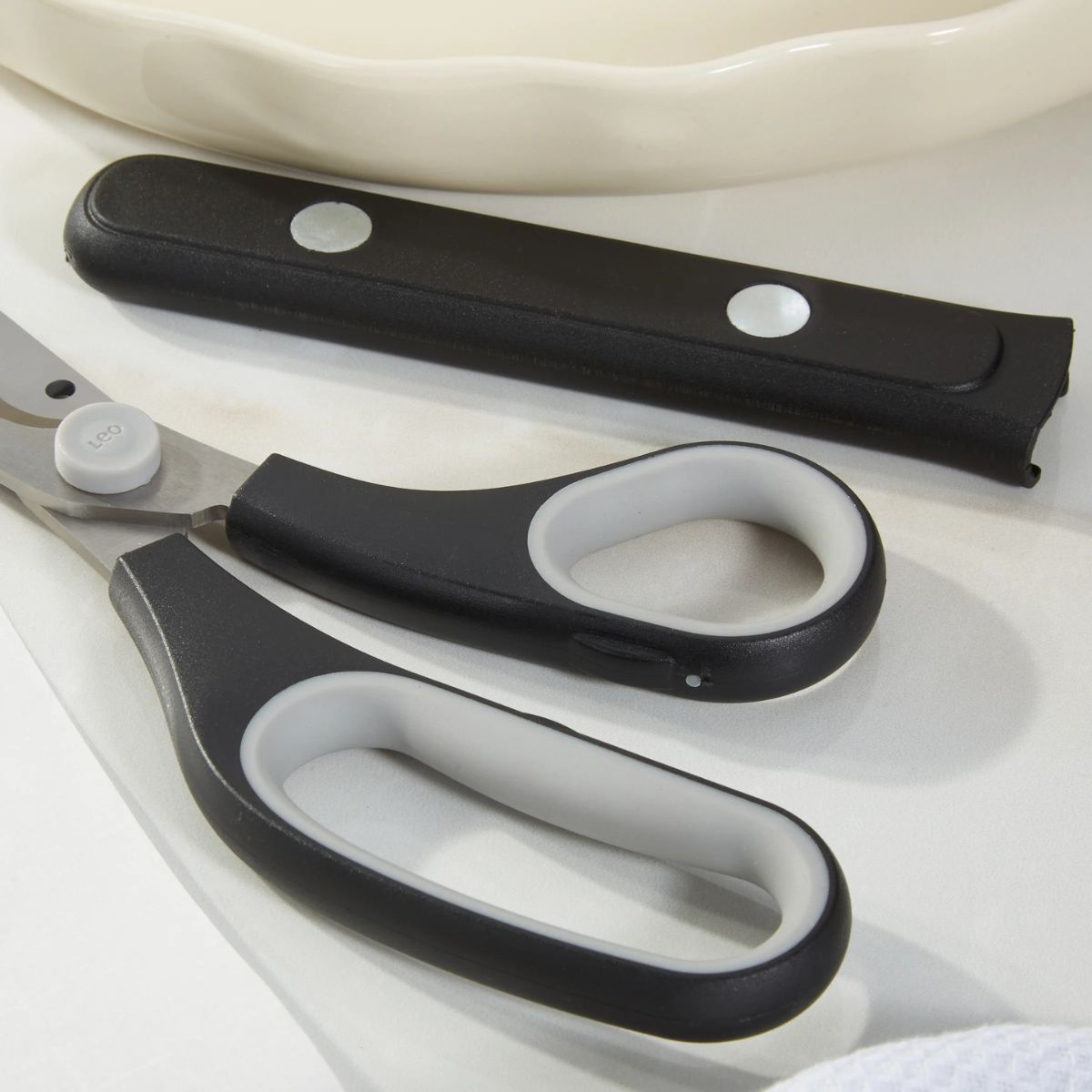 BERGHOFF Leo Graphite Multifunctional scissors + sleeve 26 cm